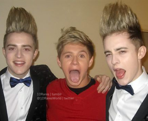 Rare pic of Niall with Jedward :) Follow our tumblr and twitter for more rare pics of 1D!