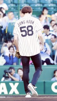 jungkook baseball jersey