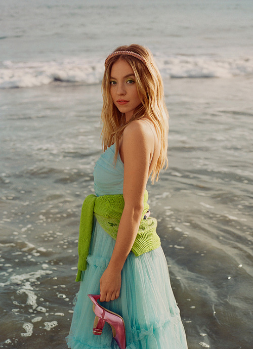 beallright:Sydney Sweeney photographed by Tiffany Nicholson for Elite Daily (2019)