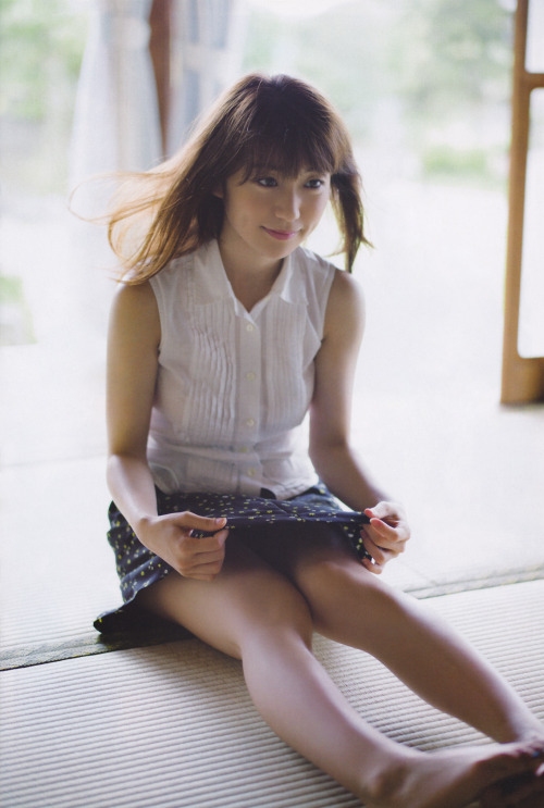 cc48world:  Oshima Yuko mini-photobook (part 1) 