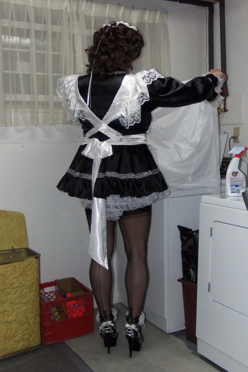 maidteri: Laundry Maid