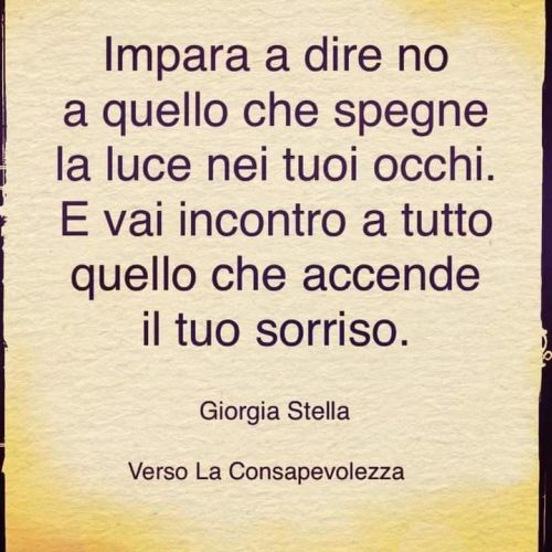 Il peggior tradimento che puoi commettere contro te stesso, e non fare quello per cui ti brillano gli occhi.
Cit.
https://www.instagram.com/p/ClYnVpgtxPl/?igshid=NGJjMDIxMWI=