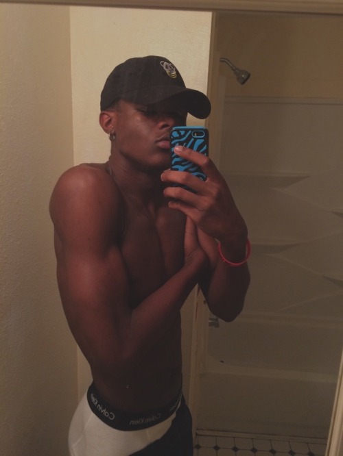 javonnie:  Kiss Me  😌