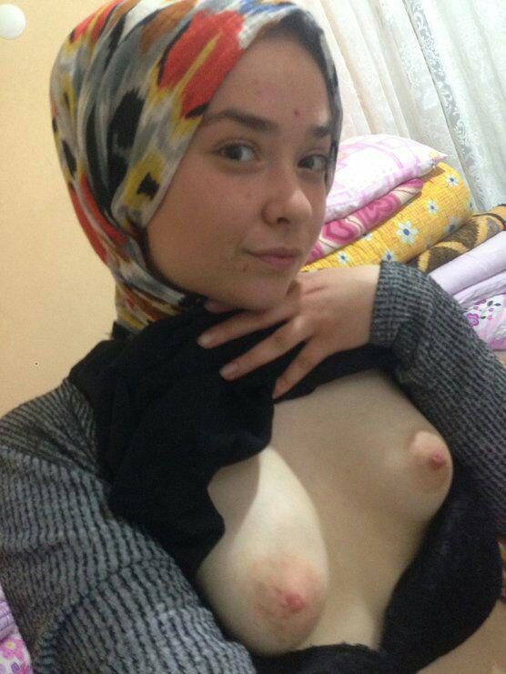 gadisdanjanda:  Pinky nipples 💝💝💝