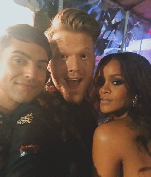 scotthoying: In between two of my FAVES!