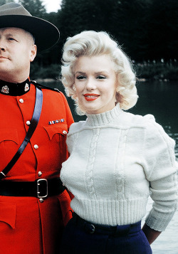 missmonroes:  Marilyn Monroe photographed by John Vachon in Canada, 1953 