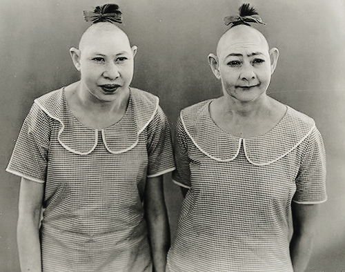 vintagegal:Cast members of Tod Browning’s Freaks (1932)Simon Metz “Schlitzie”, Minnie Woolsey “Koo K