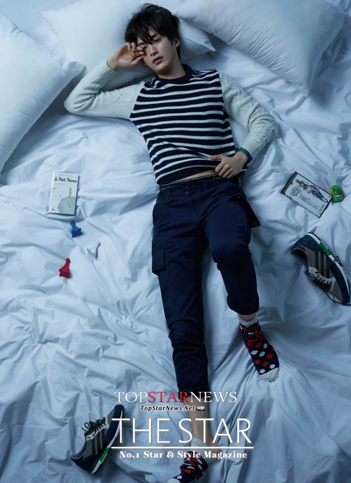 yourmomentofkpop:  Ode to The Star magazine’s bed photos. I. Hongbin of VIXX II.