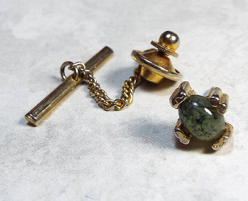 Vintage Tie Tack Lapel Pin Gold Tone and Green Serpentine Gemstone Mens Formal Groom Wedding Jewelry