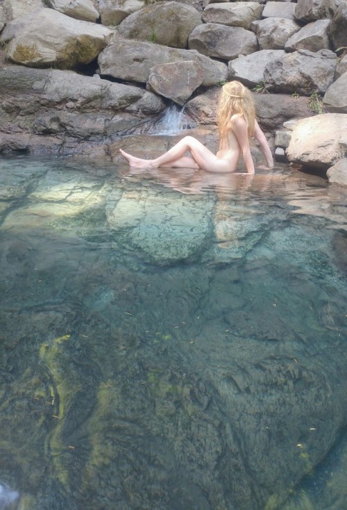 dankgirl420: protegeofabratzdoll: yogiashlyn: Cougar Hot Springs, Oregon This is phenomenal dang