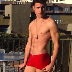 weebitgay:  Andrew Matarazzo - https://instagram.com/andrewmatarazzo/