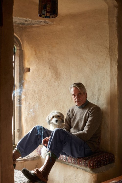 man-reading:   Photos: Kilcoe Castle, Jeremy Irons’s Transformed Ruin   Kilcoe Castle on Roaring Water Bay on the south western coast of Ireland. Photograph by Simon Upton.   Source: Vanity Fair, October 2017 Issue. Read more. 