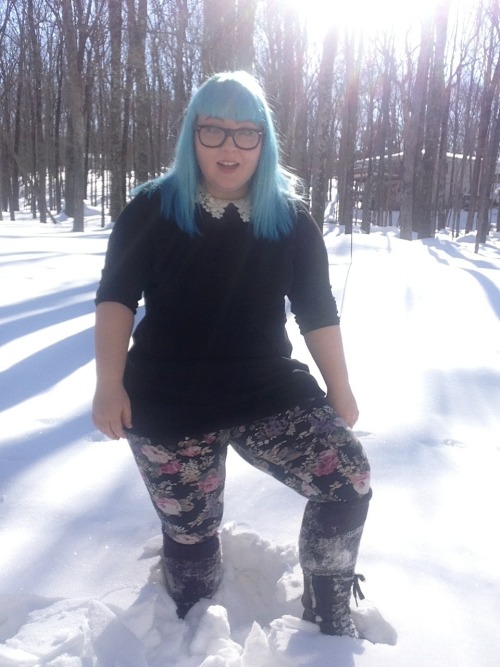 themanicpixiedreamgrrrl:  Tried to take an ootd in the snow, it went up to my knees. Need spring now!