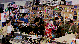 benjaminyork:NPR Music Tiny Desk Concert
