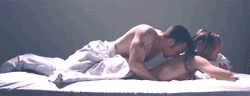slaughterofdreams:  Treat me like your queen.  