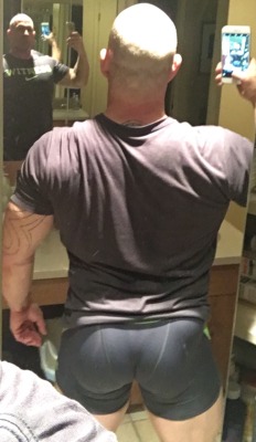 irishmusclegod:  Bubble