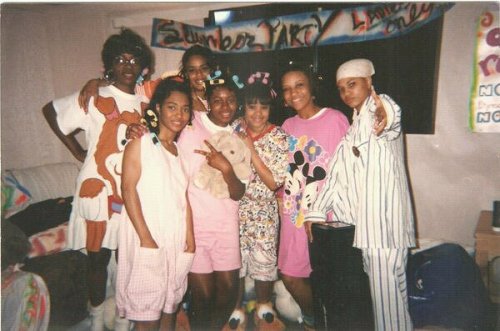 craazysexxycoool: TLC on set of their Baby Baby Baby video Top: T-boz and Jermaine Dupri Bottom: Chi