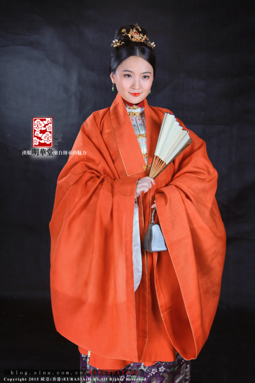 Traditional Chinese clothes, hanfu. Ming dynasty. Picture 5, 6 are wedding dress. 明华堂   Related post