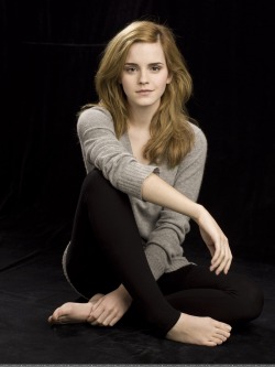 midnightcelebs:  Emma Watson