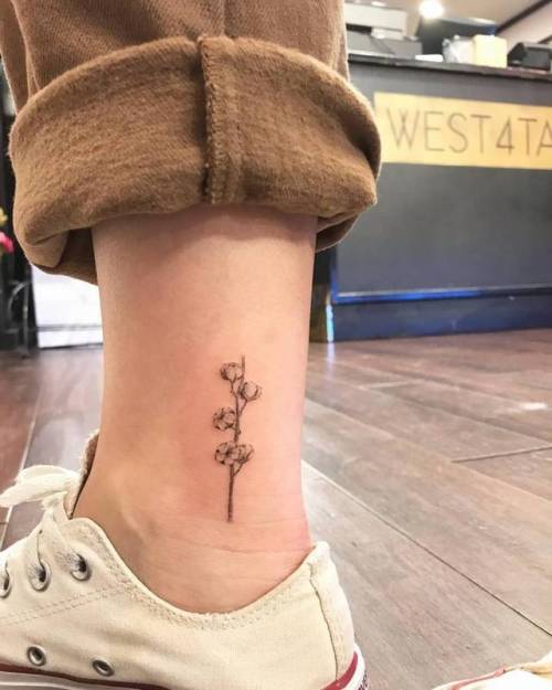 officiallittletattoos: By Wicky Nicky, done at West 4 Tattoo, Manhattan. ttoo.co/p/104194