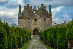 dorasireland:  Castle near Bulmers Clonmel.