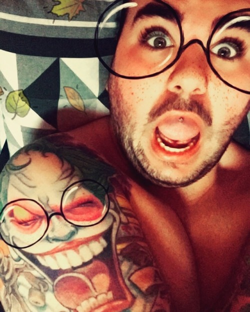 lapoutre44: Maxi Tatouage !!!