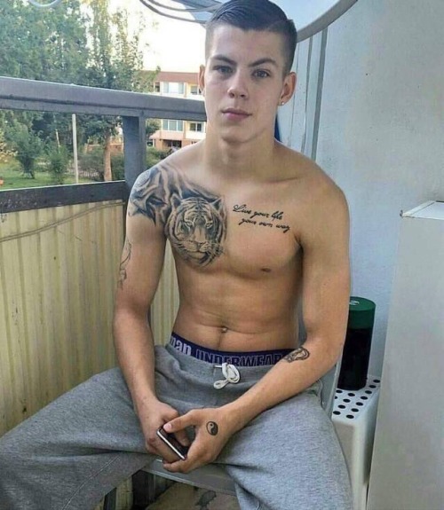 scallyplanet: Tatted Lad ANYTHING! ITS YOURS ♥️♥️