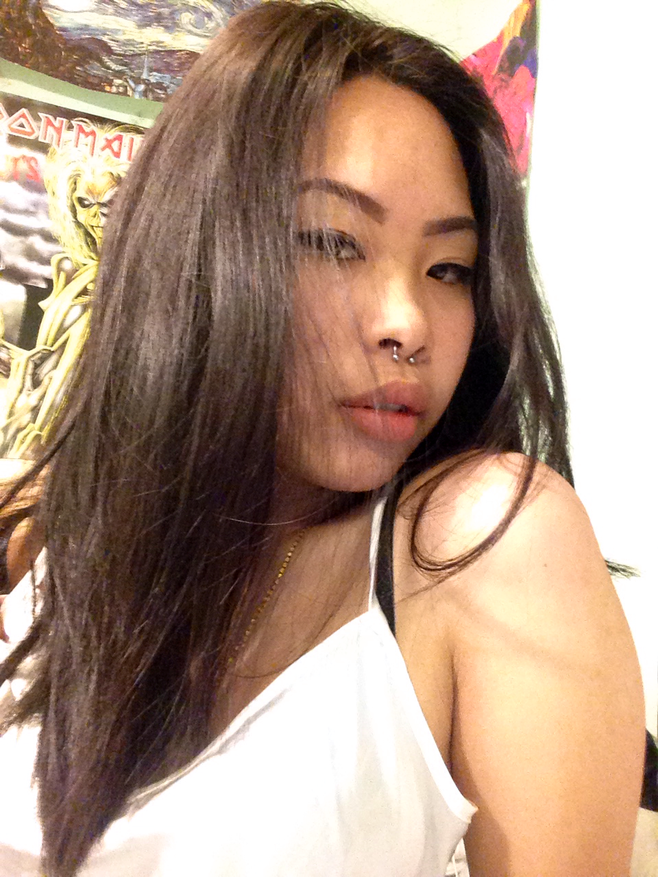 interfectvm:  How are you so pretty