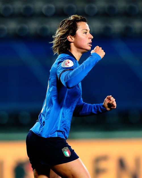 Valentina Giacinti of Italy celebrates after scoring a goal during the UEFA Women’s EURO 2022 