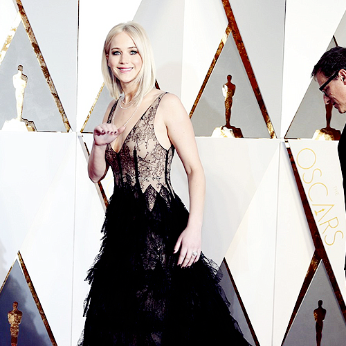 jenniferlawrenceupdated:Actress Jennifer Lawrence attends the 88th Annual Academy Awards at Hollywoo
