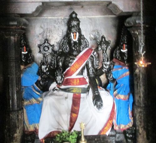 Sundaravarada Perumal, moolamurti and utsavamurti  Sundaravarada Perumal Temple in Uthirameru, Tamil