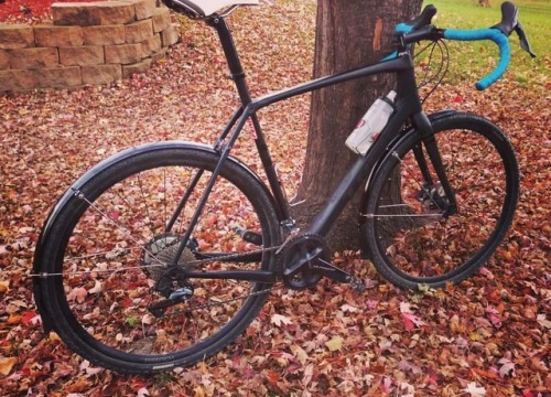 fuzzyimages:Tis the season. The season for fenders! Got fancy new @planet_bike alloy Cascadia on the