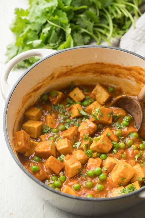 tinykitchenvegan: Cozy Weeknight Tofu Curry