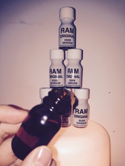 poppersniff:  leo-zhang:  My new poppers. How wonderful!  nothing like new bottles to make your day!! 