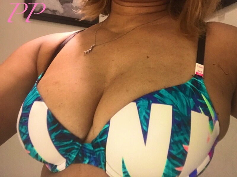 pinayprincessbeauty:  Trying on bras is so stressful.  I am a B.  The lady measuring