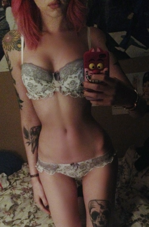 singmethesmiths:  New undercrackers, couldn’t help myself. Apologies, but they’re so cute I had to share. 😳