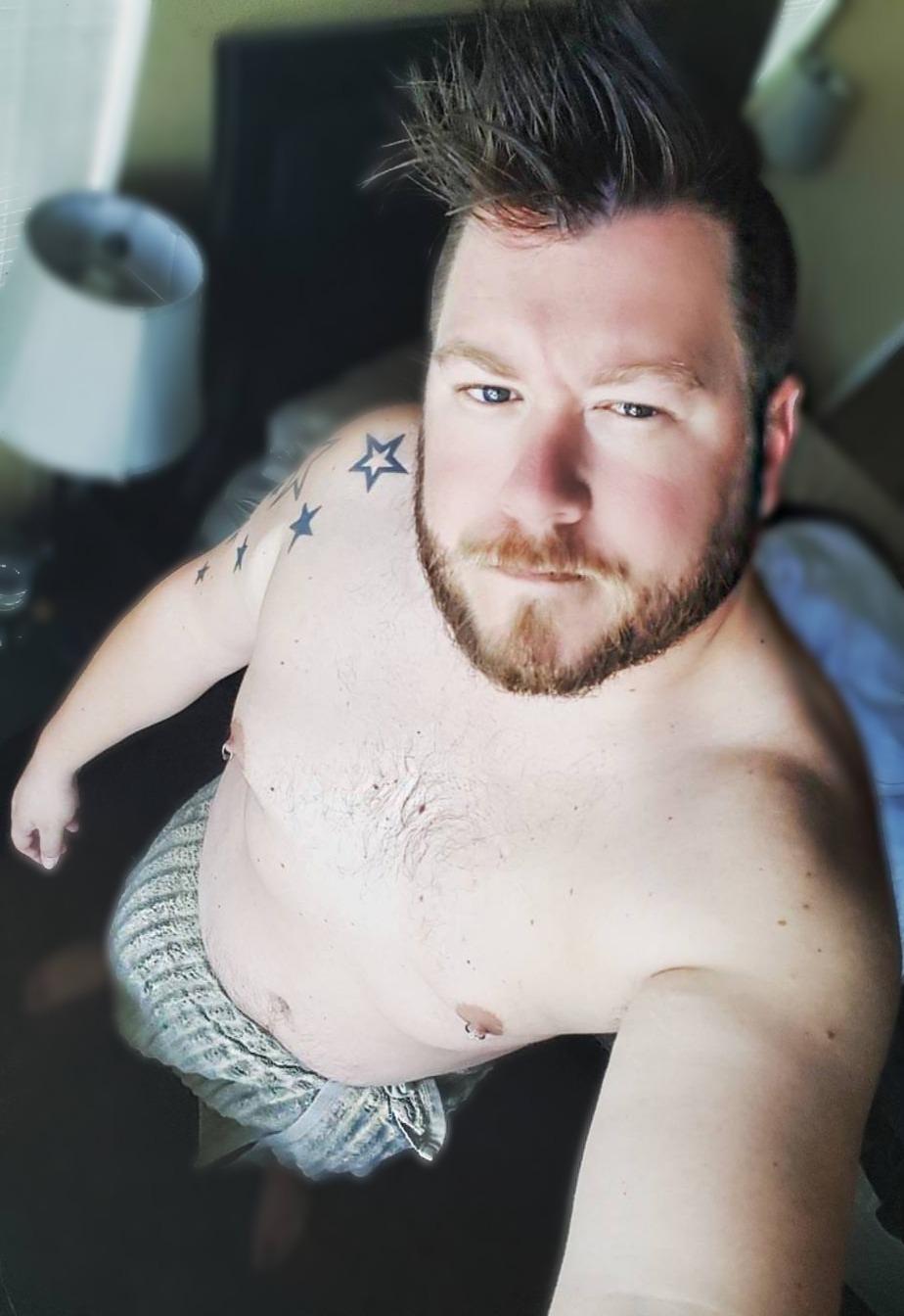 pinkie54:  Happy memorial day everyone!!