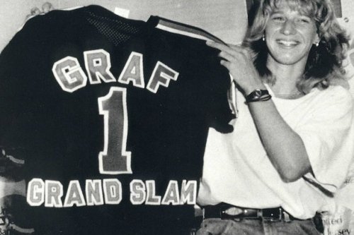 On this day back in 1988, Steffi Graf becomes the third woman to complete the GS defeating Sabatini 