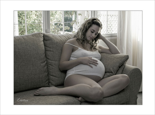 prettypreggiethings:  Mezcla de sensaciones.. by estertroi on Flickr.