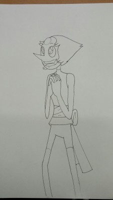 flawlessaquamarine:  Pearl is happy about something I guess 