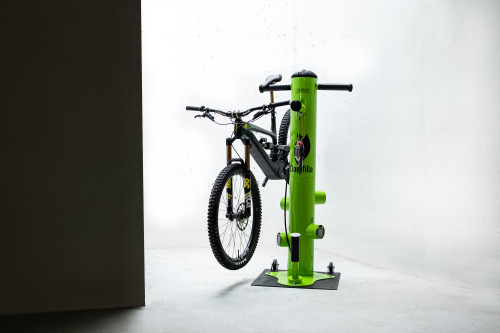 akibainu:(Clorofilla Bike Repair & Charge Station - Design & Innovation Awardから)