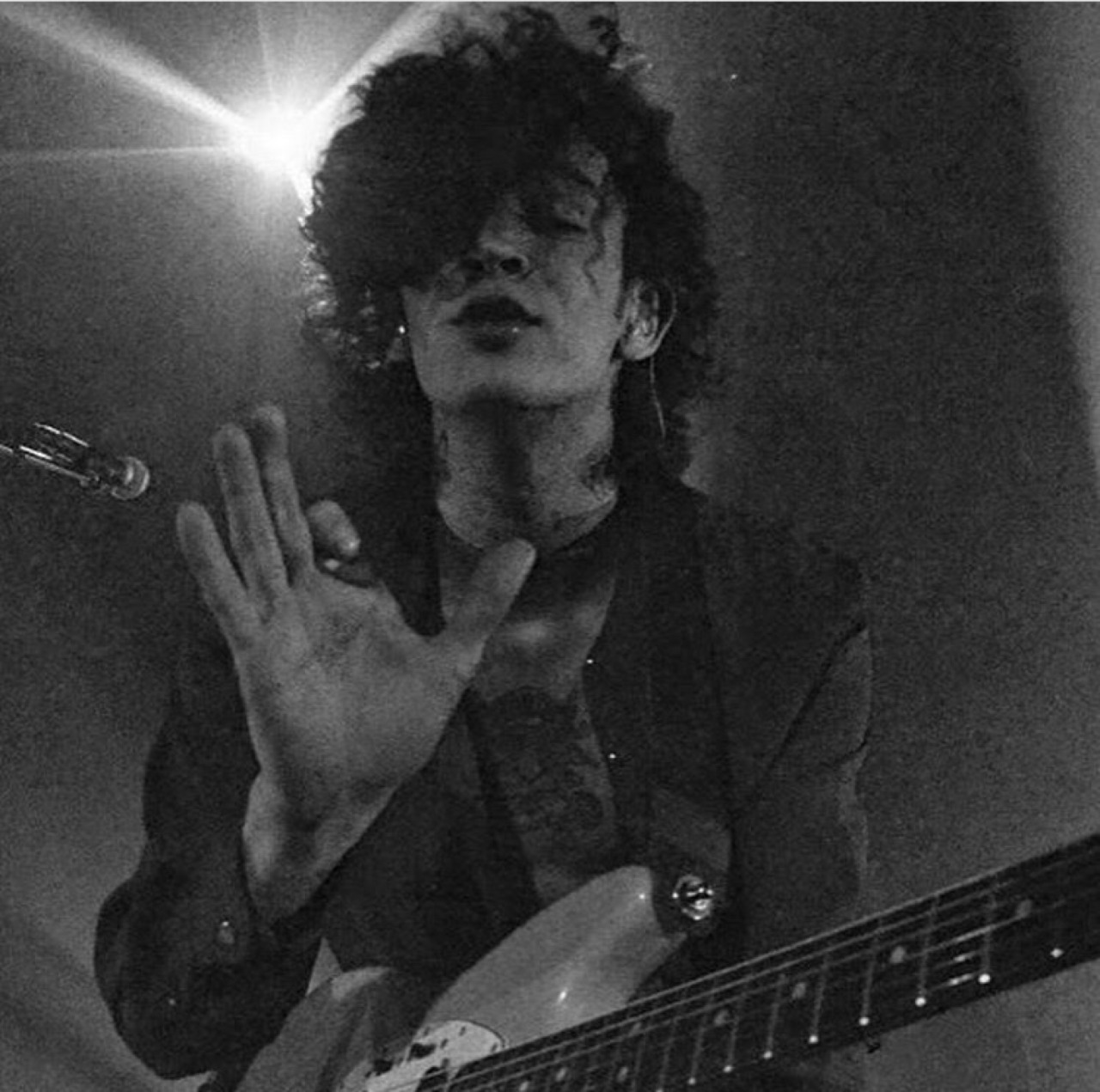 mattymybaby:  What a fuckin’ dreamboat. 