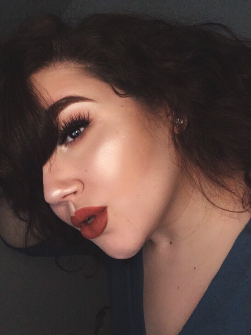 therealmrskelley:  Messy hair Mondays 👻