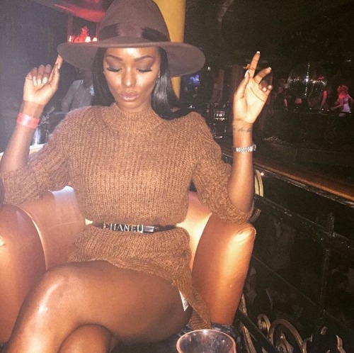 blvckglamour: bombshellssonly: @denisedanity *