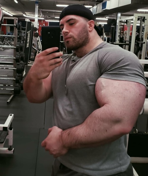 dragon86xxx:Adam Gerber