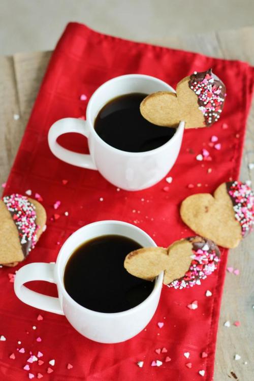 yummyinmytumbly: Mug Hugger Espresso Shortbread Cookies