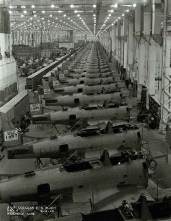 Ww1Ww2Photosfilms:   Appears To Be Dauntless Assembly Line.  