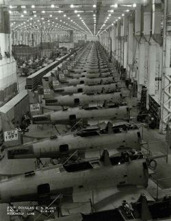 ww1ww2photosfilms:   Appears to be Dauntless assembly line.  