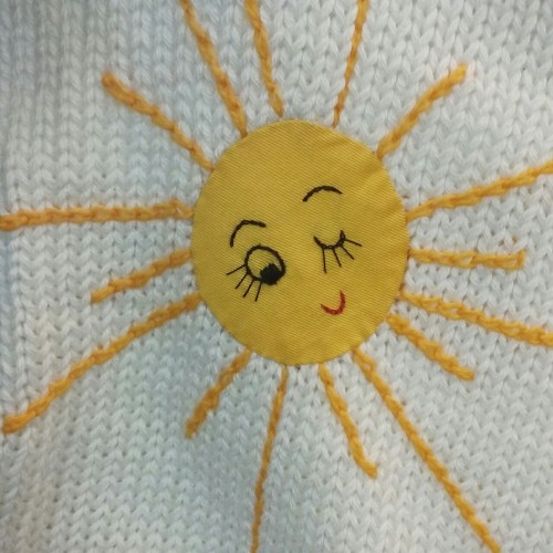 urbean:these embroidered suns are everything