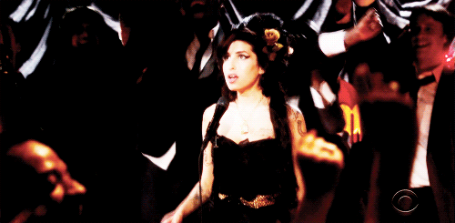 amyjdewinehouse:   Amy Winehouse’s reaction after winning her grammy #5 